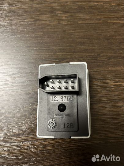 Блок управления зеркалами ваз 2110,Нива