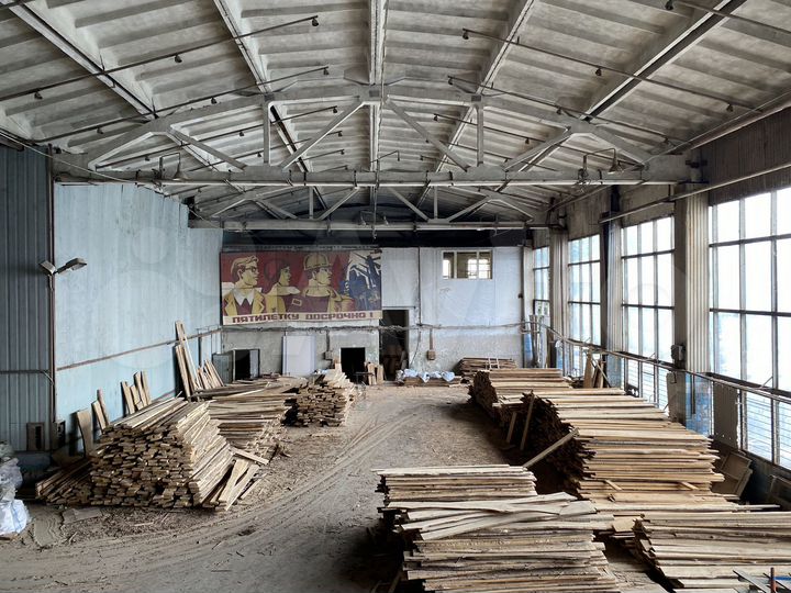 Склад, 2100 м²