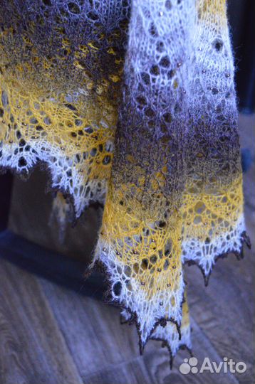 Шаль с бисером, Октябрина, шерсть, градиент цветов