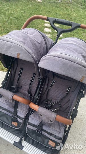 Прогулочная коляска carello