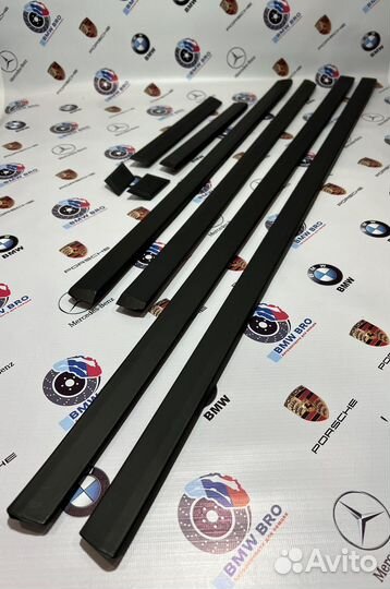 Молдинги BMW E34 средние