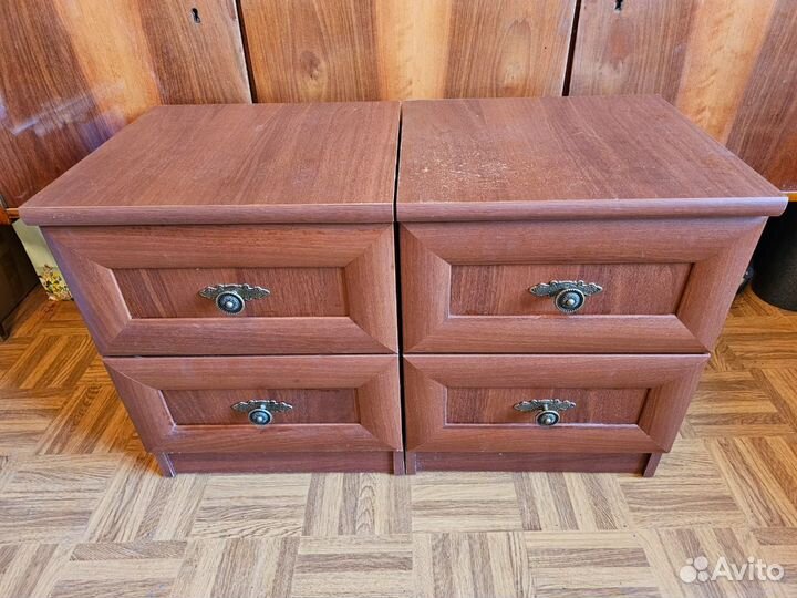 Тумбочки прикроватные