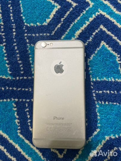 Телефон iPhone 6