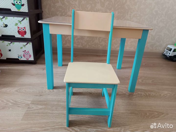 Детский стол и стул