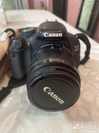 Фотопарат Canon EOS 600D