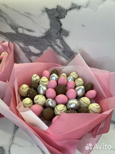 Клубника в шоколаде букеты