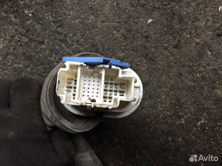 Проводка (коса) дверная передняя правая Mazda