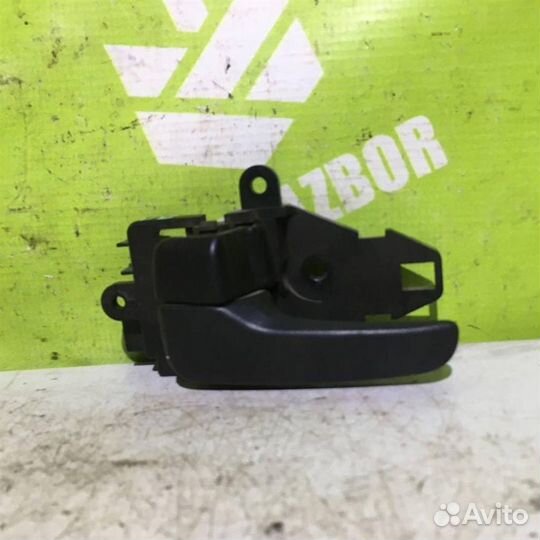 Ручка двери внутренняя левая Митсубиси Лансер 10