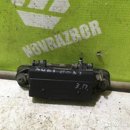 Ручка двери задней наружная правая Ауди 80 90 Б3