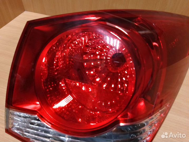 Фара задняя правая шевроле круз седан
