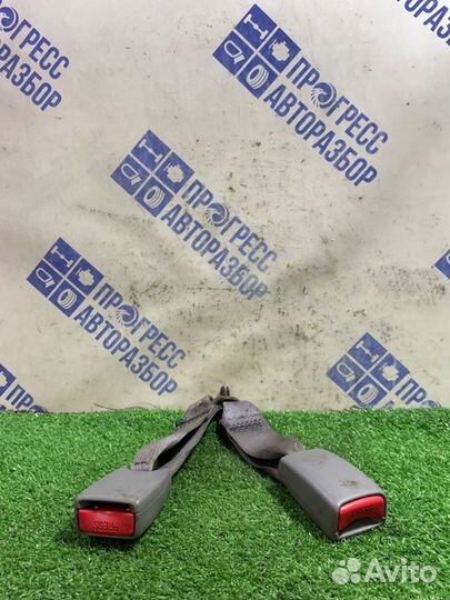 Ответная часть ремня безопасности задняя правая