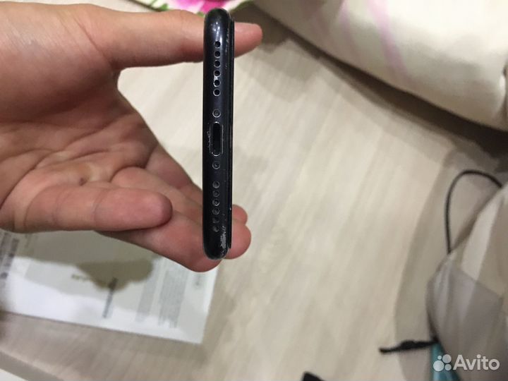 iPhone 7, 32 ГБ