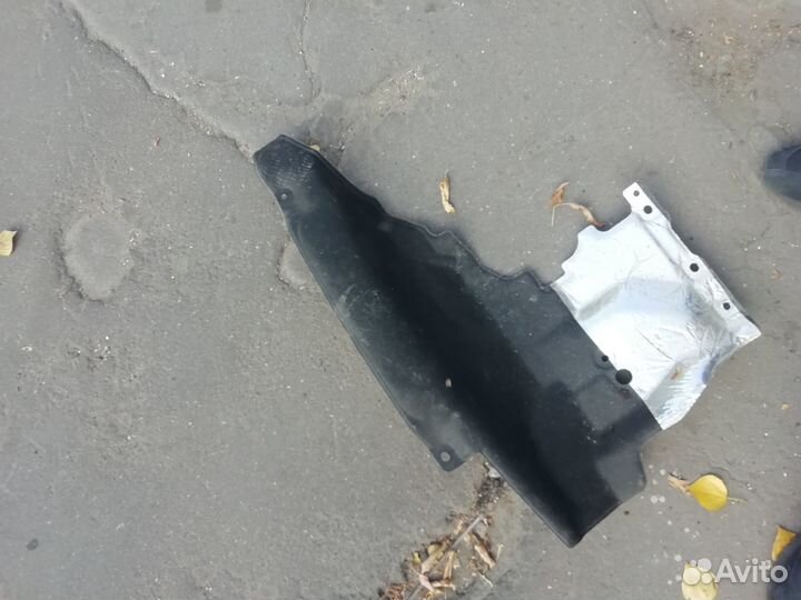 Обшивка моторного отсека outlander 3