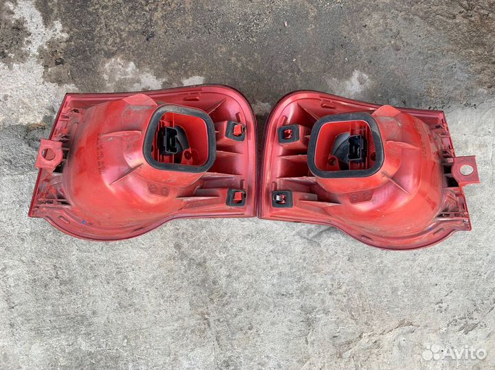 Volkswagen Passat B6 - Фонарь левый универсал