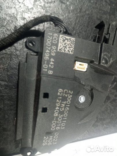 Кнопки на руль Volkswagen Passat B8