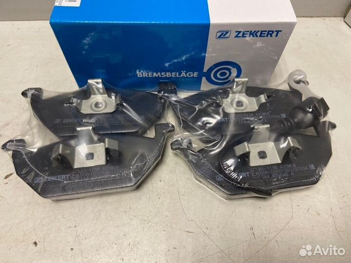 Колодки дисковые передние Volkswagen Golf 4