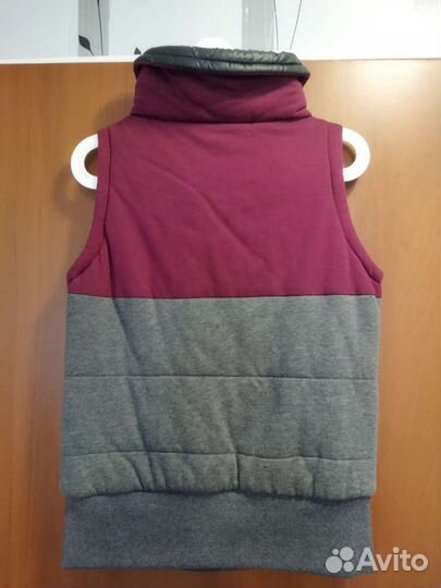 Жилетка adidas женская двухсторонняя 42-46