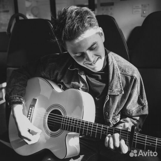 Преподаватель гитары и укулеле
