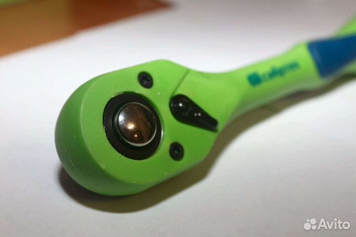 Ключ-трещотка, двухкомп. рукоятка