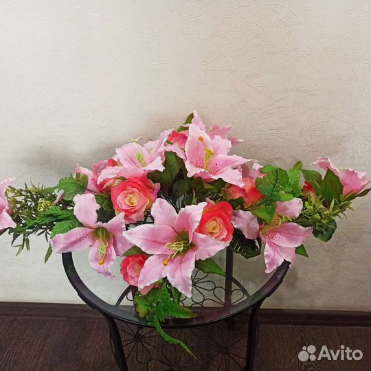 Композиции из искуственных цветов, головы цветов