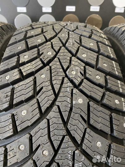 Triangle IcelynX TI501 215/60 R17 99T