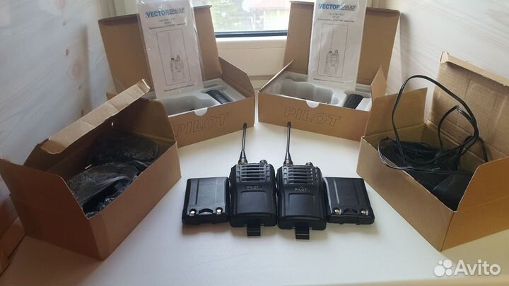 Рация портативная Vector VT-47 Pilot