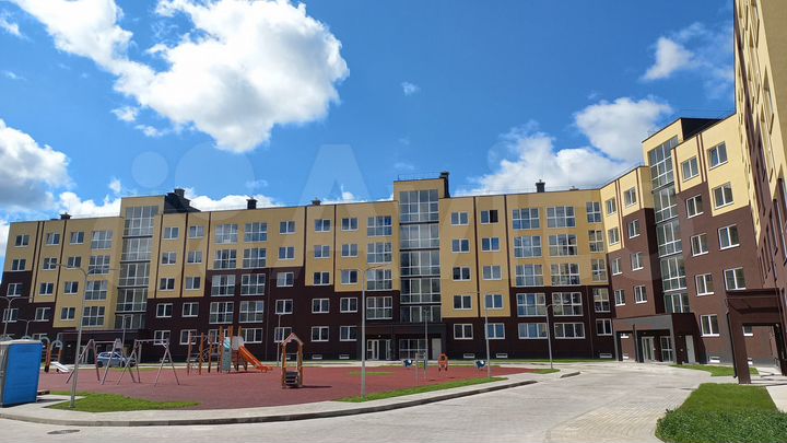 2-к. квартира, 67 м², 2/5 эт.