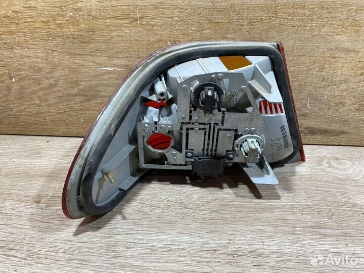 Фонарь задний правый Mercedes W210 Арт 111511