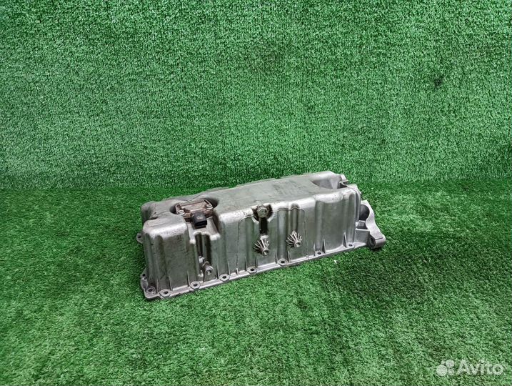 Поддон двигателя Volkswagen Passat b6
