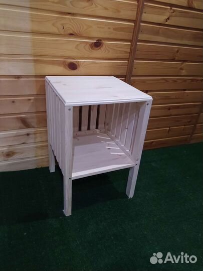 Тумбочка деревянная