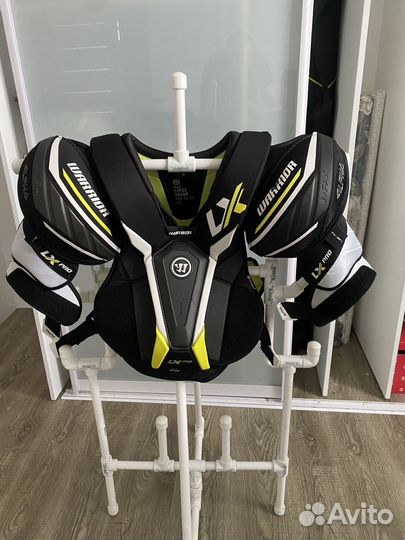 Нагрудник хоккейный sr Warrior