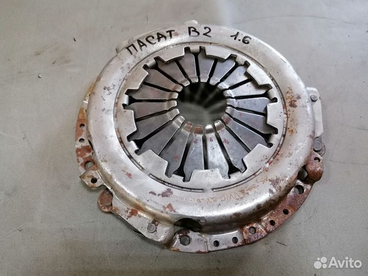 Корзина сцепления 1.6 VW Passat B2 не устанавливал