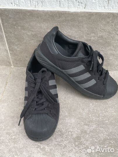 Кроссовки adidas