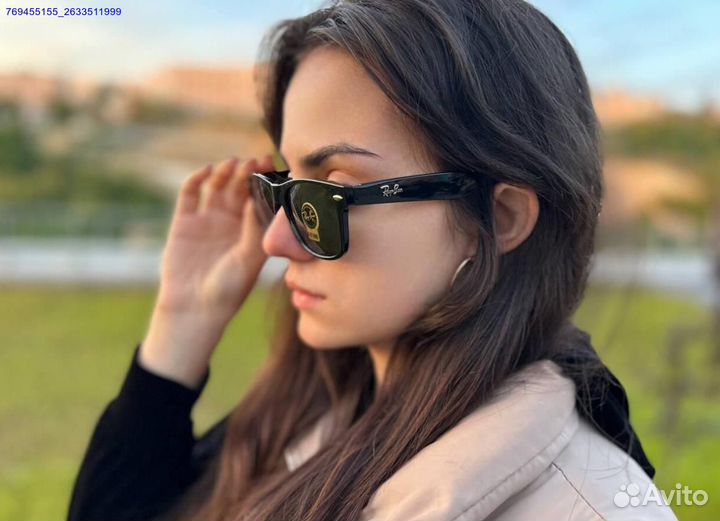 Солнцезащитные очки Ray Ban