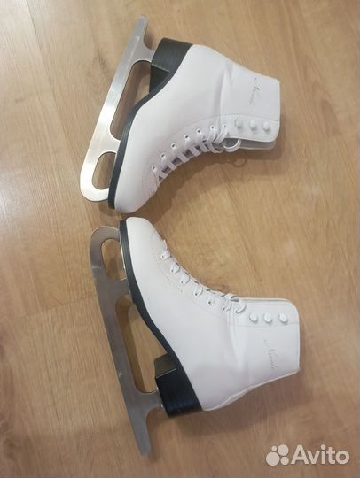 Коньки фигурные 37 размер
