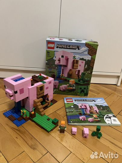 Lego Minecraft Дом-свинья
