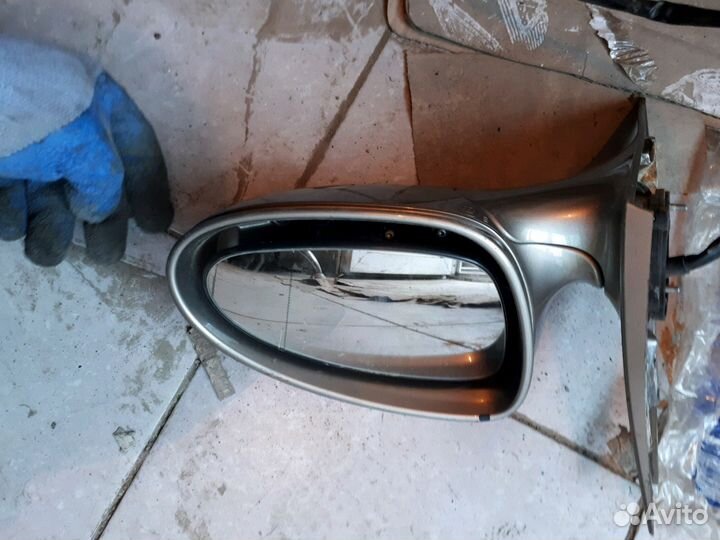 Зеркало на мерседес 221