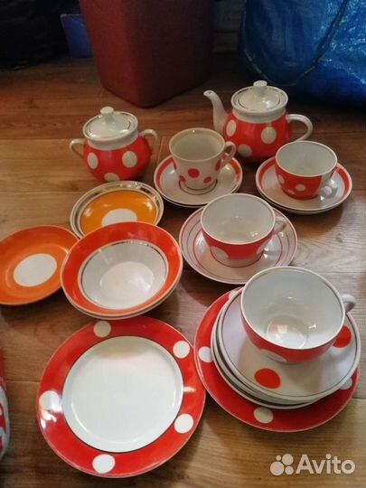 Сервиз, Тарелки, блюдца, хайта