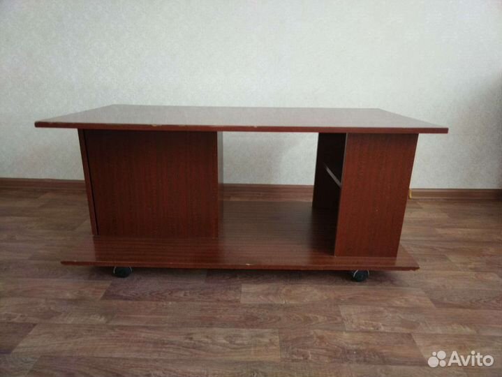 Стол журнальный