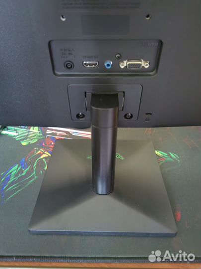 Монитор LG 22