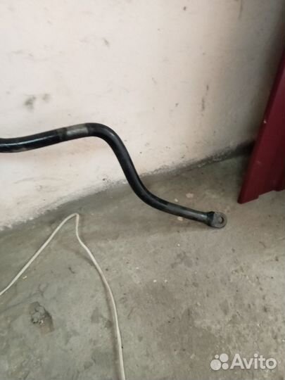 Продам стабилизатор поперечной устойчивости