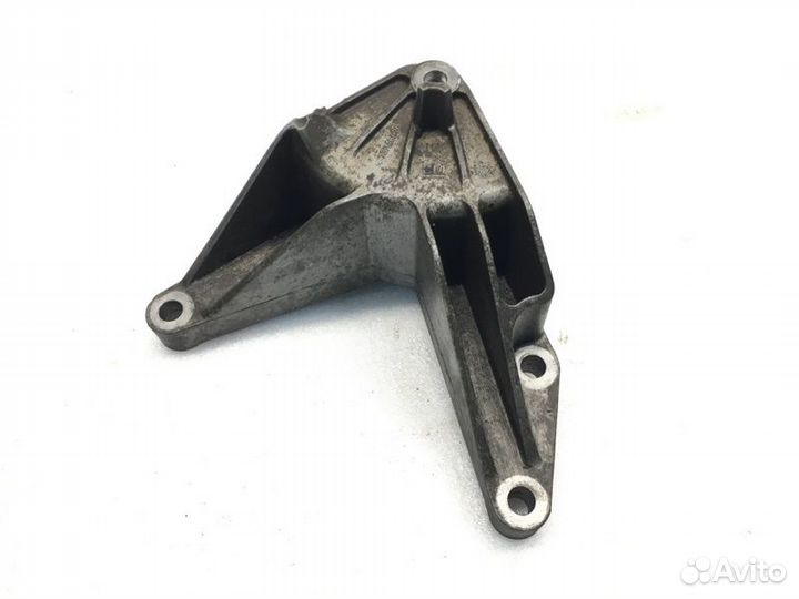 Кронштейн кпп Chevrolet Cruze седан 1.6 2010