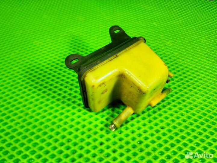 Бачок гидроусилителя Audi 80 b3 Ауди 80 б3