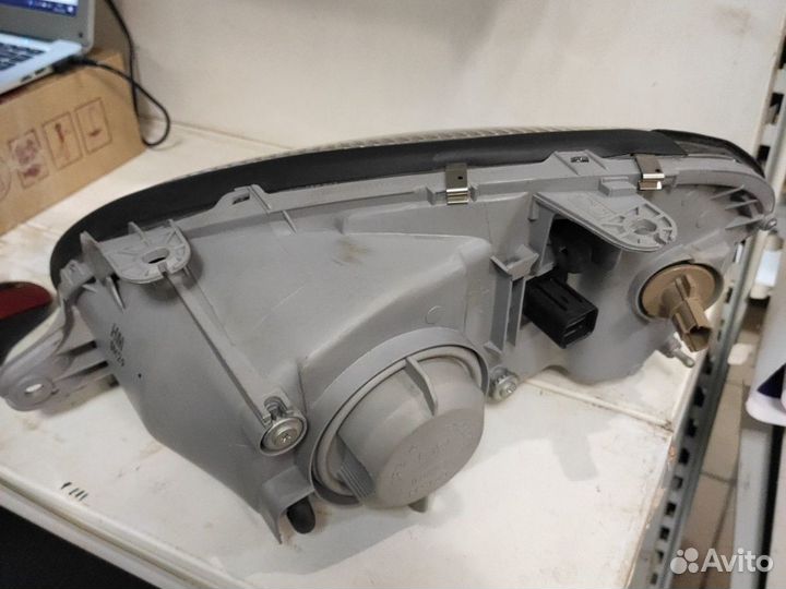 Фара правая Chevrolet Lanos