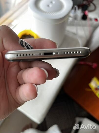 iPhone X, 256 ГБ
