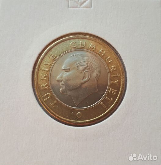 Турция 1 лира 2018 и Казахстан 200 тенге 2020