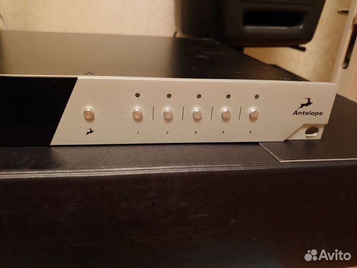 Аудиокарта 32 цап- 32 ацп Antelope Orion 32