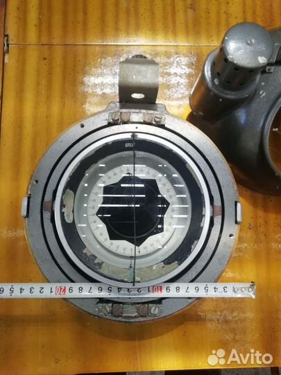Компас морской магнитный км-100-3 времён СССР