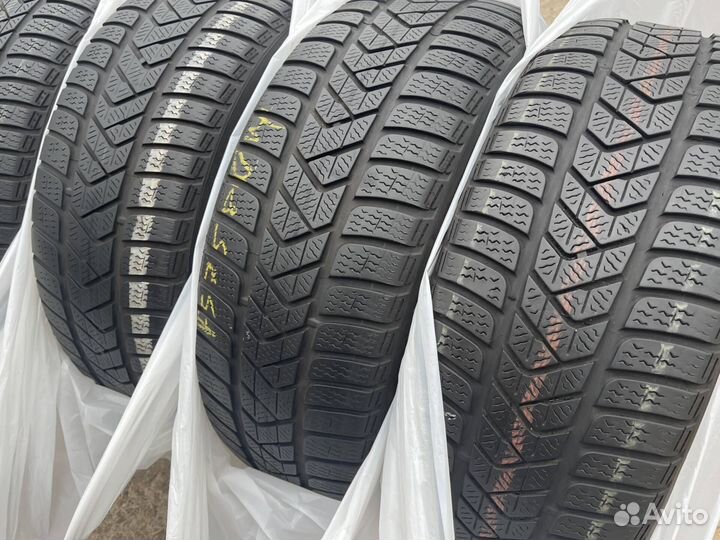 Pirelli Scorpion Winter 215/60 R17