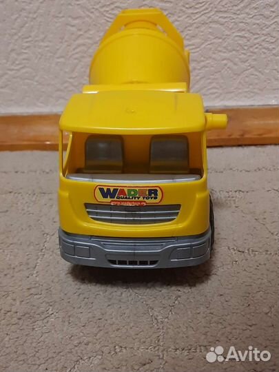 Машинка бетономешалка и мусоровоз